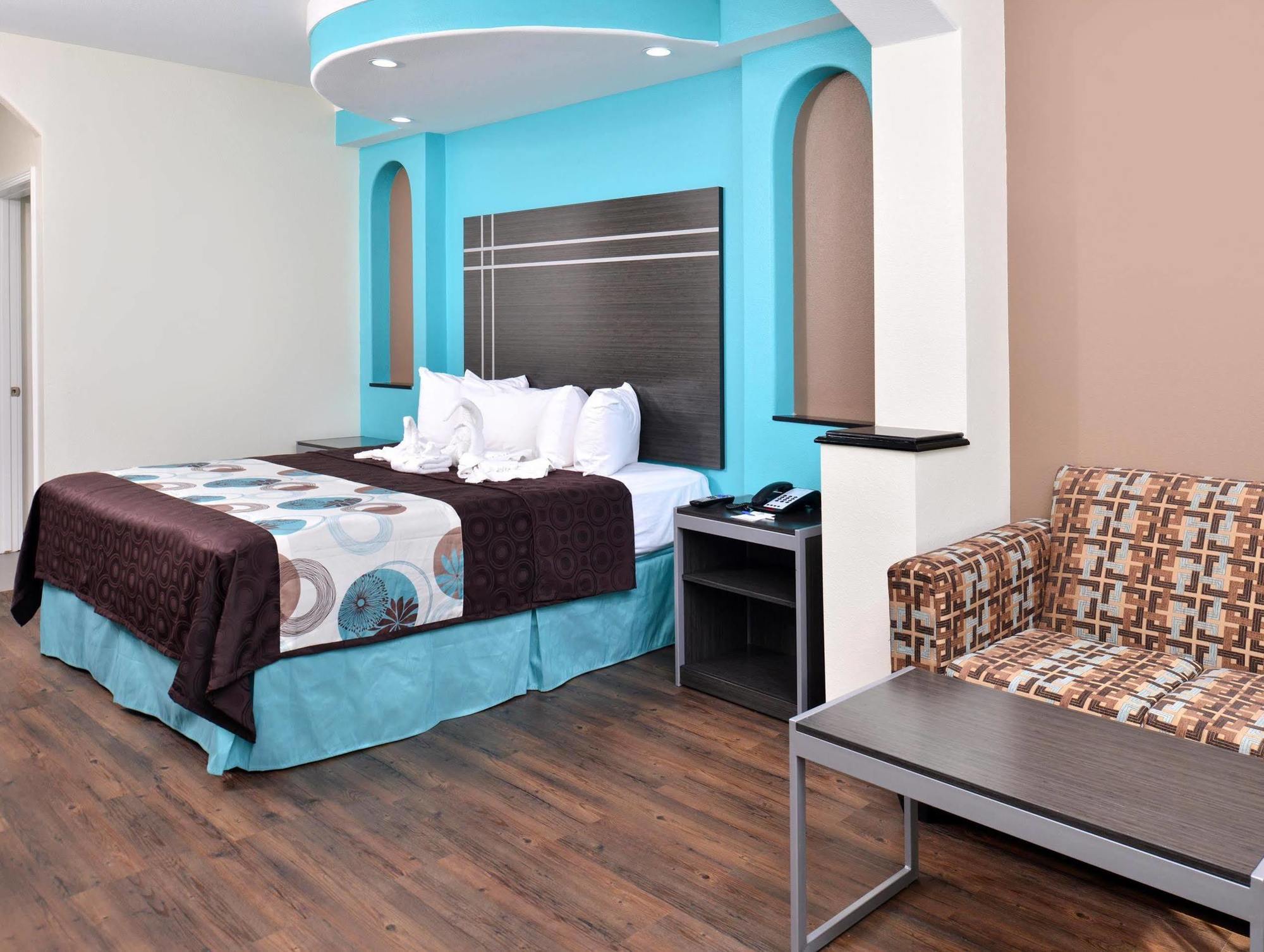 Americas Value Inn&suites - Houston/hwy 6&westpark Mission Bend