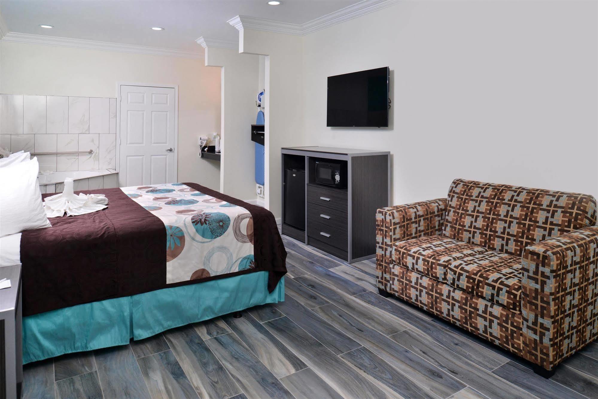 Americas Value Inn&suites - Houston/hwy 6&westpark Inn 2*