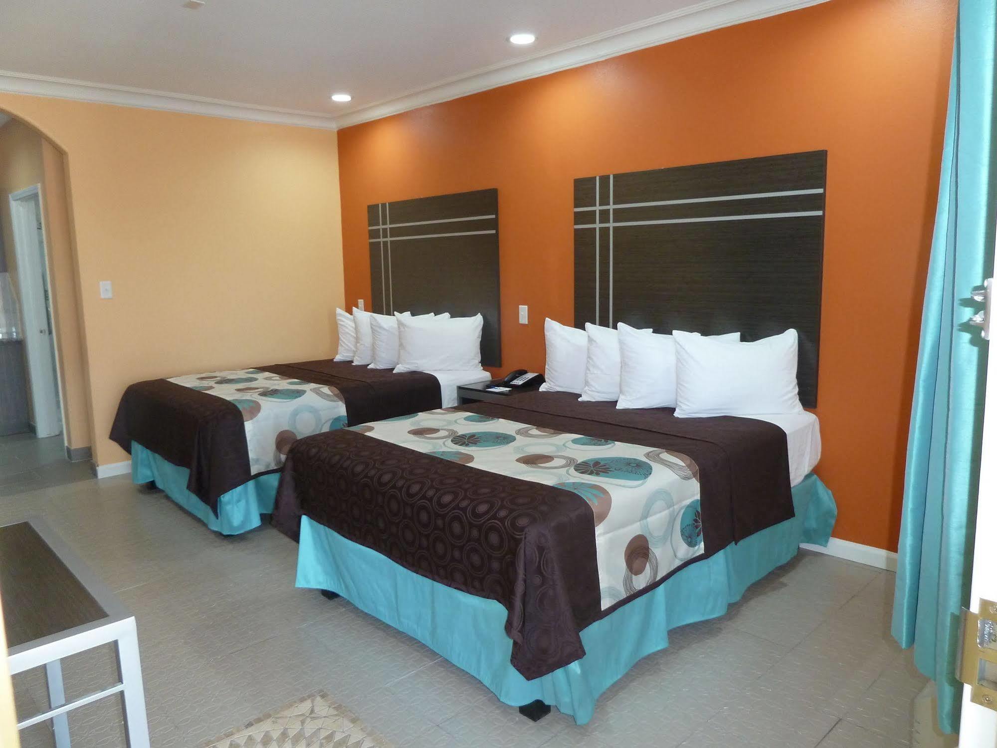 Americas Value & - Houston/hwy 6 & Westpark 2* Mission Bend